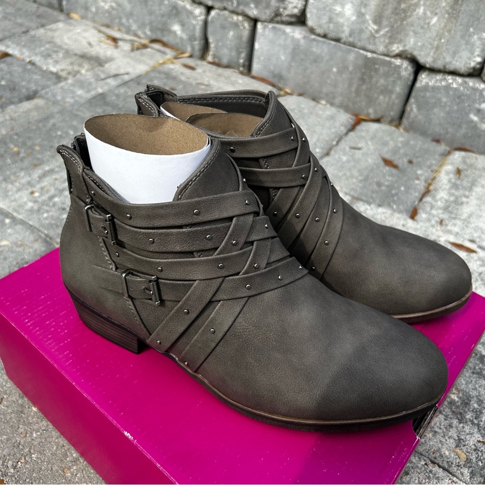 Zip Bootie - stone